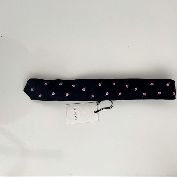 🌸HOST PICK🌸 🆕 Authentic Gucci Cashmere Navy Floral Mens Tie - Picture 7 of 7
